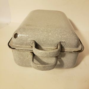 Antique Grey Enamelware Roasting Pan w Unique LID!